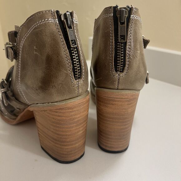 Freebird by Steven Conner Peep Toe Block Heel Sandal Leather Stone Taupe Size 10 - Picture 7 of 9